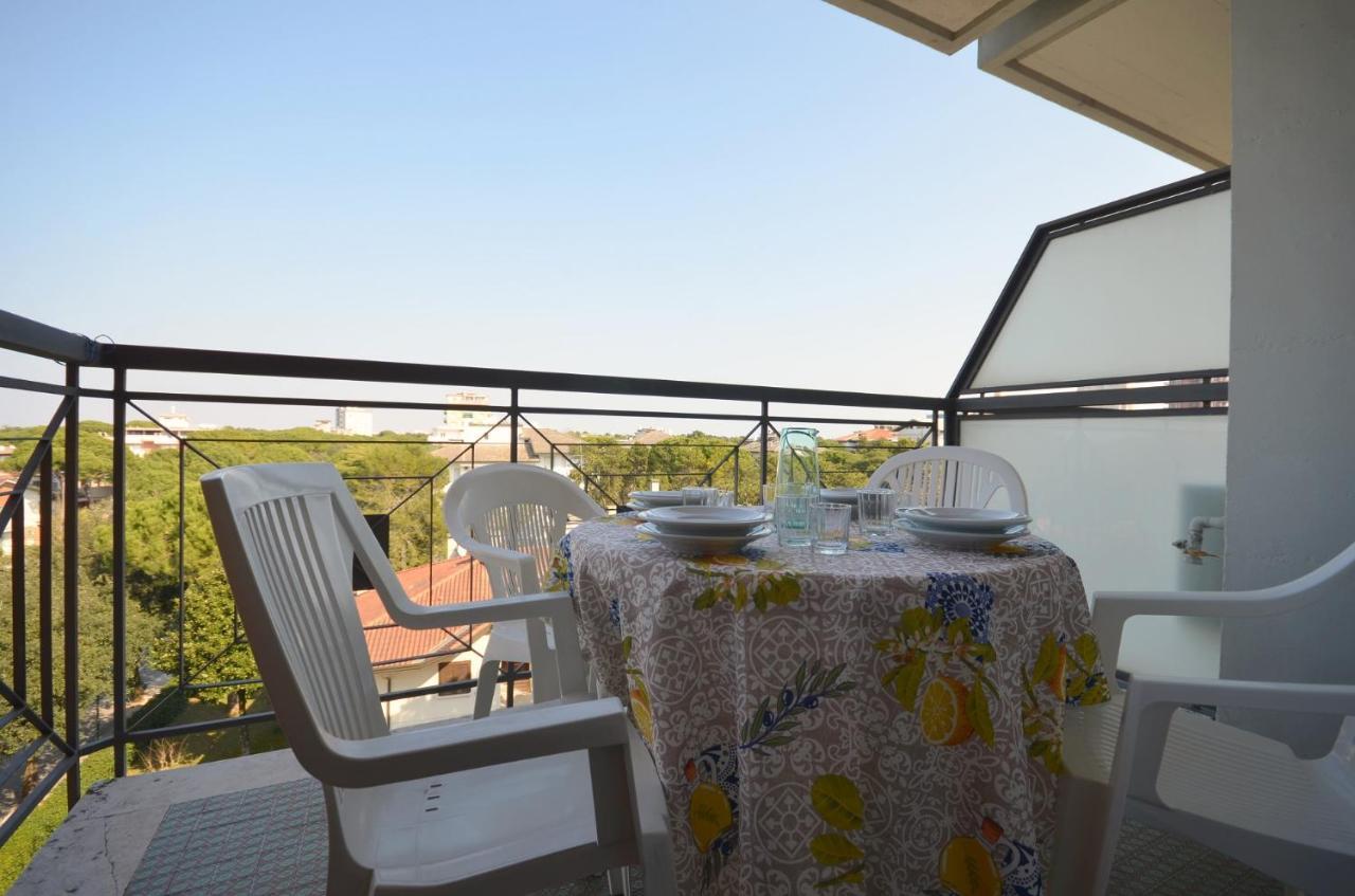 Residenza Alisei Apartamento Lignano Sabbiadoro Exterior foto